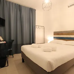 https://travel-bb.it-tuscanyhotel.com