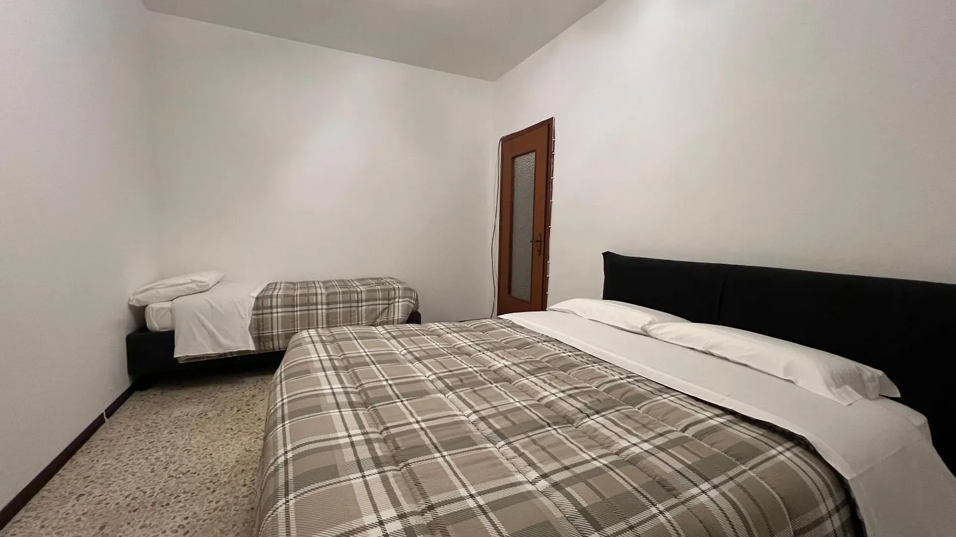 Macloud Pub B&B Sarnico 0*,  Italien